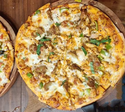 Onion And Mashroom Pizza
