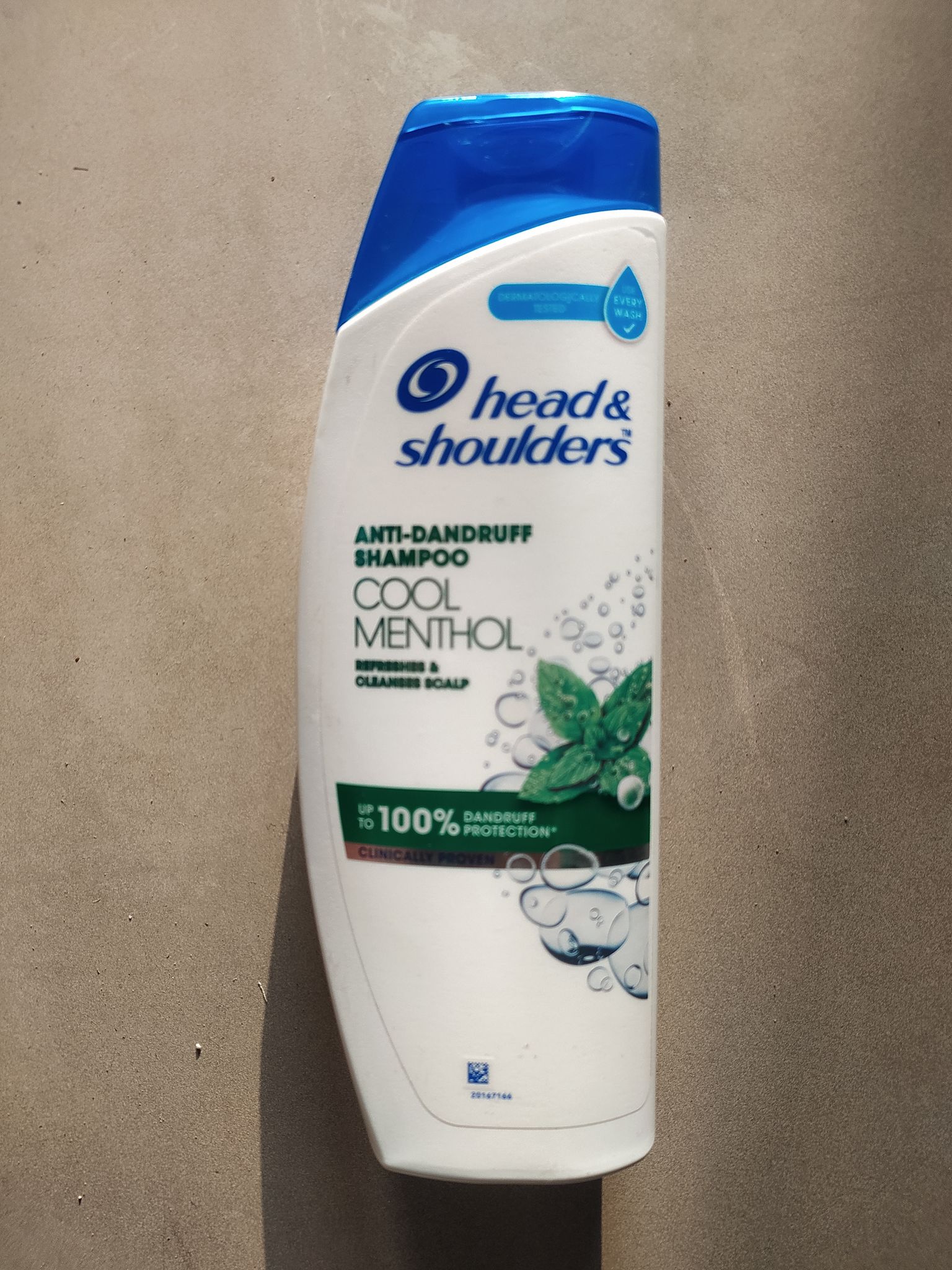  head& Shoulders Anti-dandruff Shampoo Cool Menthol Refreshes & Cleanses scalp Clinically proven Dandruff Every Protection 