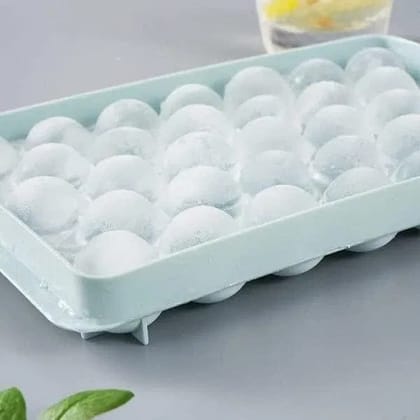 Plastic Reusable Flexible Round Ice Cube Trays Pack of 1