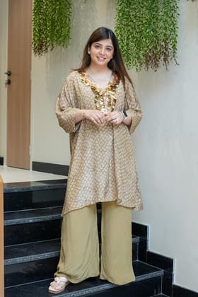 Anira Golden Sequins Detailing Co ord Set-M