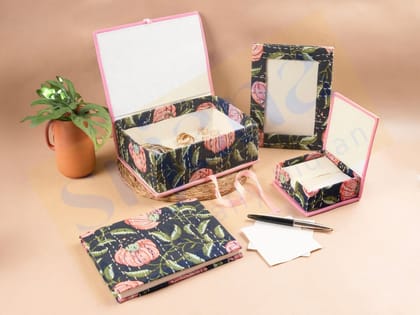 Srjana Handcrafted Katha Office Gift Set Handicrafts  [5 pc]