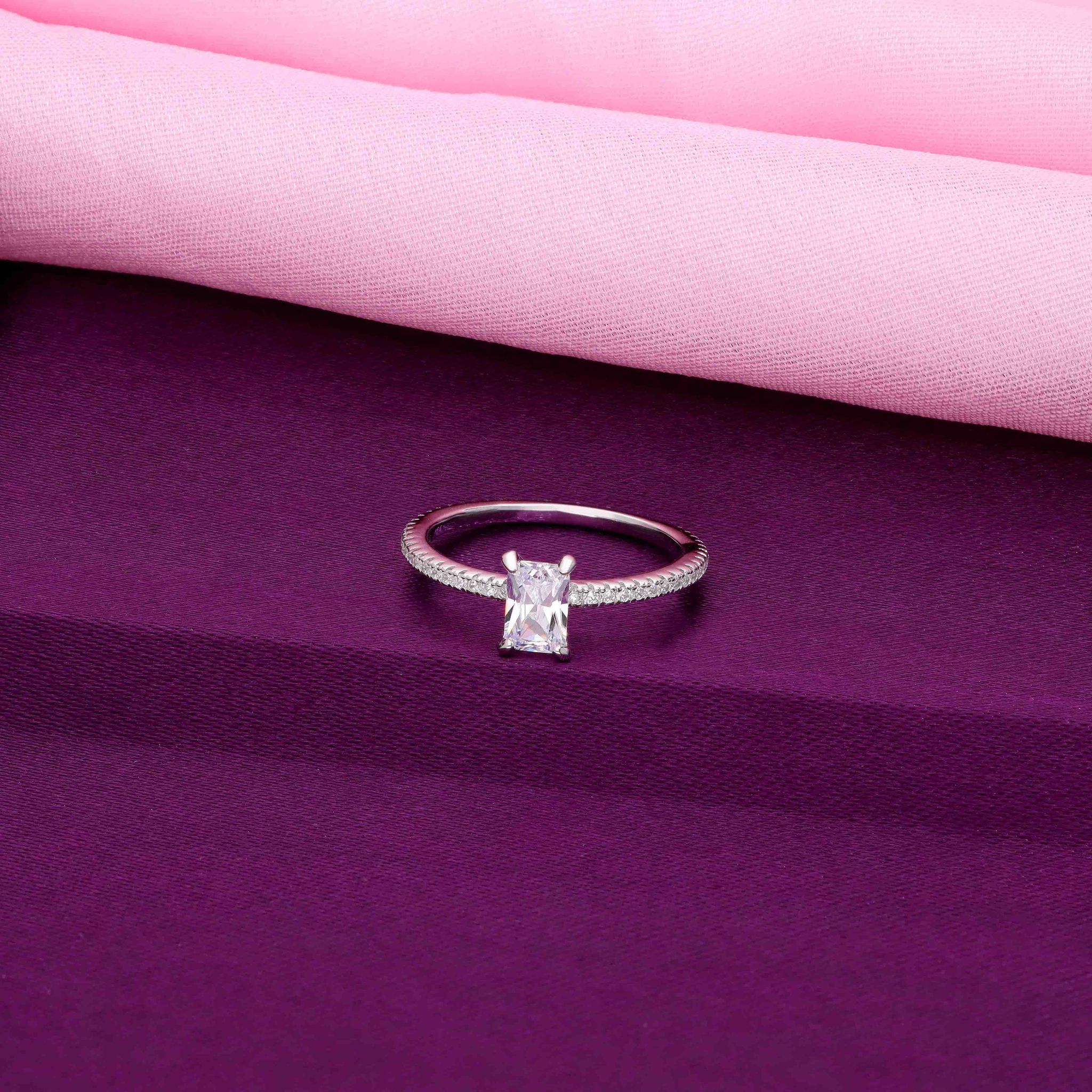 Rectangle-cut Solitaire Silver Ring-Solitaire / Silver / US 5 (15.6 mm Diameter)