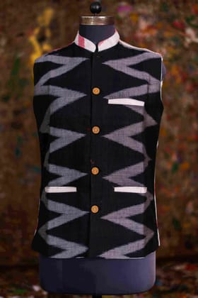 The Graphic Kumbha: Dual-Tone Sambalpuri Ikat Cotton Jacket
