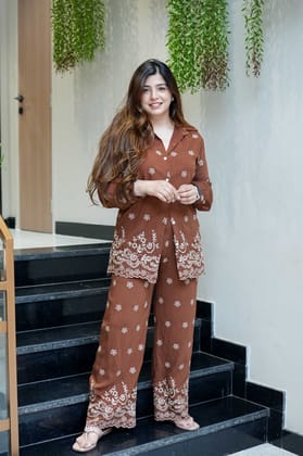 Hilton Cotton Schiffli Cord Set-Tan / Fits till Large