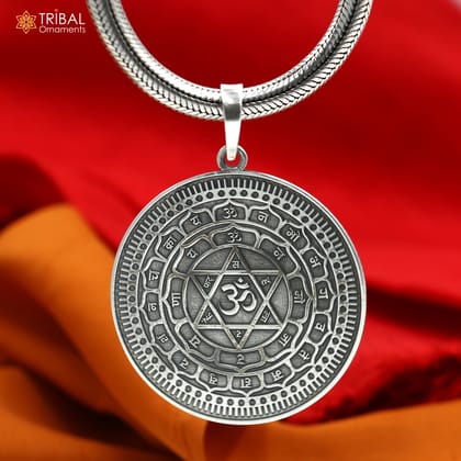 925 Sterling silver  Sudarshan chakra yantra pendant tribal ethnic jewelry nsp1069-Only Pendant
