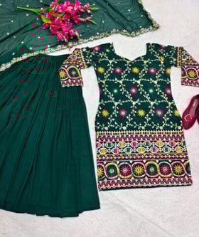 Designer Party Wear Look Top-Sarara With Beautiful Dupatta Designer Party Wear Look Top-Sarara With Beautiful Dupatta