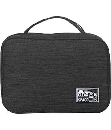 House Of Quirk Black Travel Kit Bag ( 1 Pc )