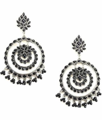 Samridhi DC Black Chandbalis Earrings ( Pack of 1 )