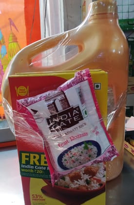 Saffola gold 5 litter+soya chunks free worth 20 rupees 