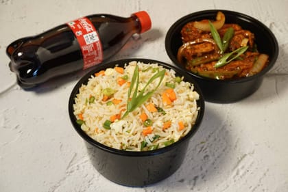 Noodles/fried Rice + Starter + Momos + Beverage Combo