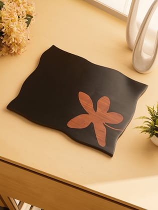 Artisan Mango Wood Cutting Board