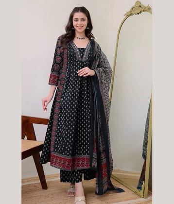 YAGNIK FASHION Women Rayon Self Design Anarkali Kurti With Salwar ( Black )