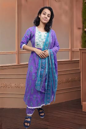 PickCell Minaxi Gherawala Embrodiary Cotton Kurti with Payjama And Dupatta