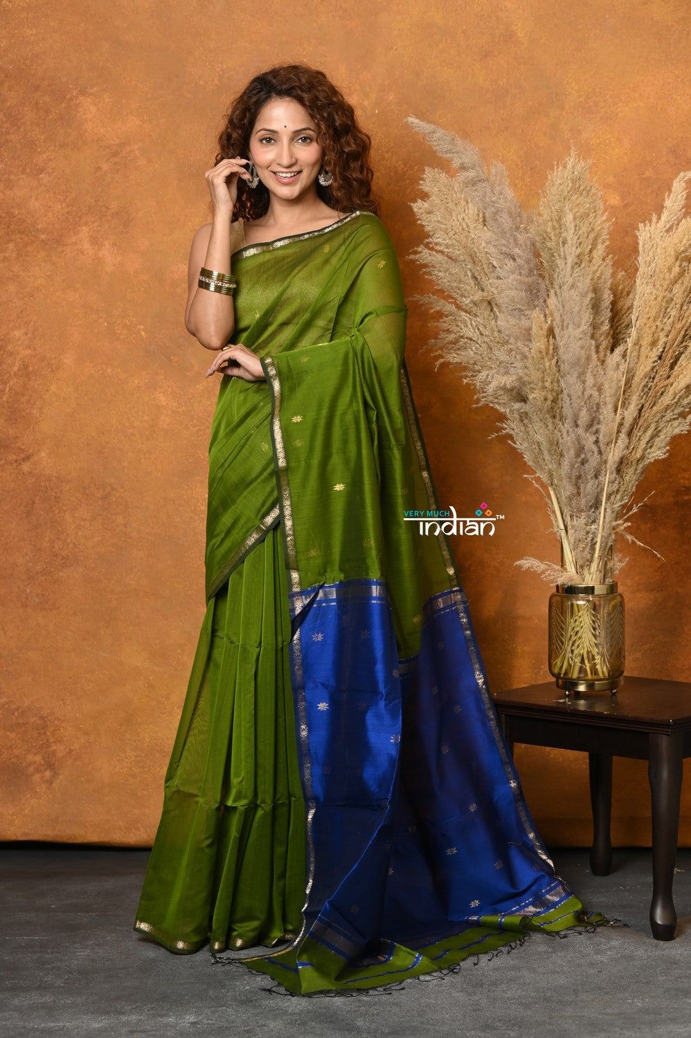 Mastaani ~ Handloom Pure Cotton Silk Saree With Sleek Golden Border - Green
