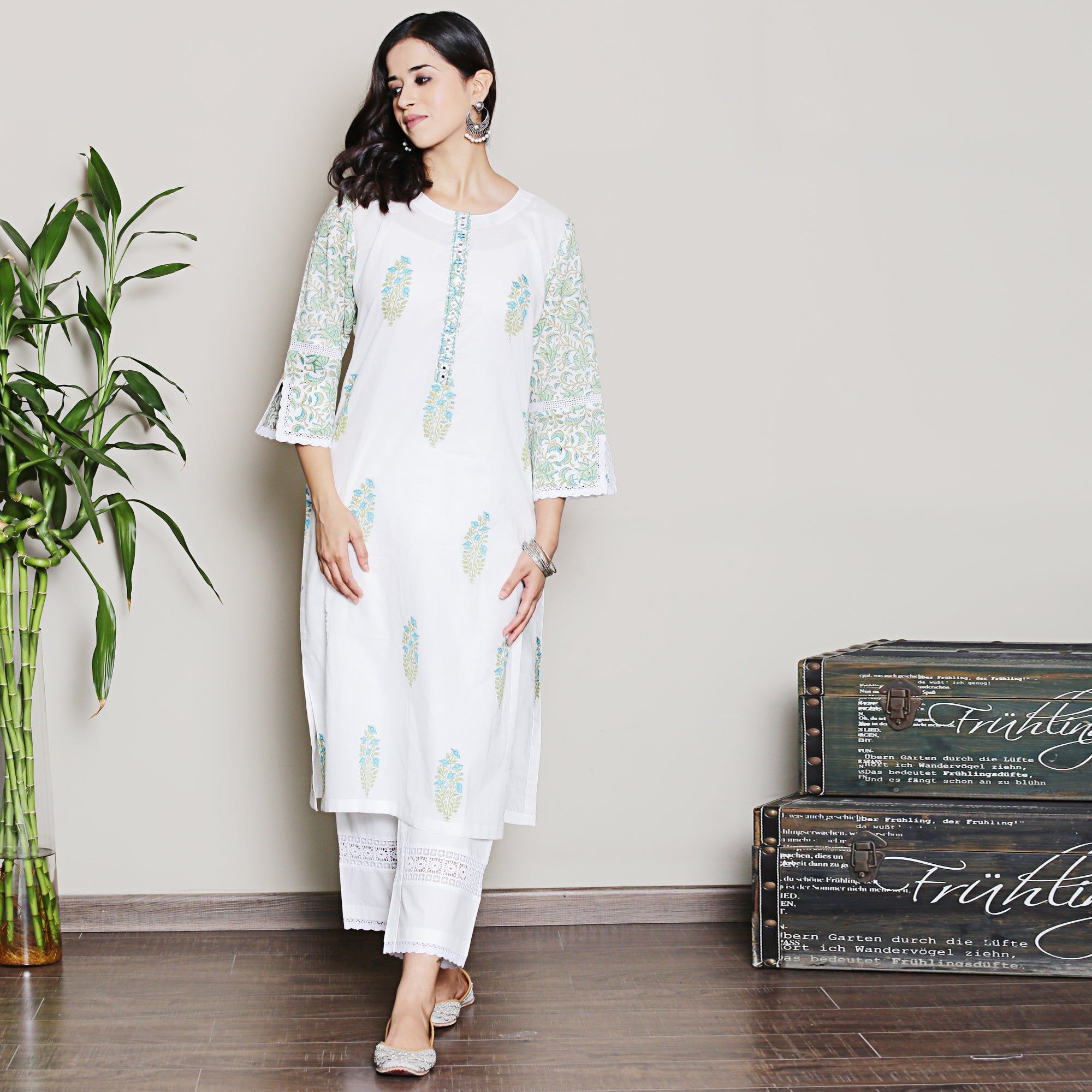 Mix-n-Match White-Blue Mughal Print Kurta Set-XS