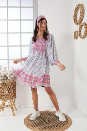 Off white mul dress with intricate black embroidery on the yoke and sleeve. A perfect ensemble for any brunch or day event.-M