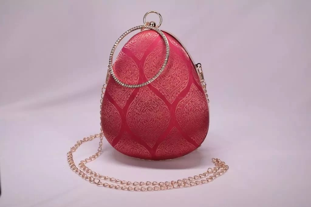 Tisser Handmade Clutch
