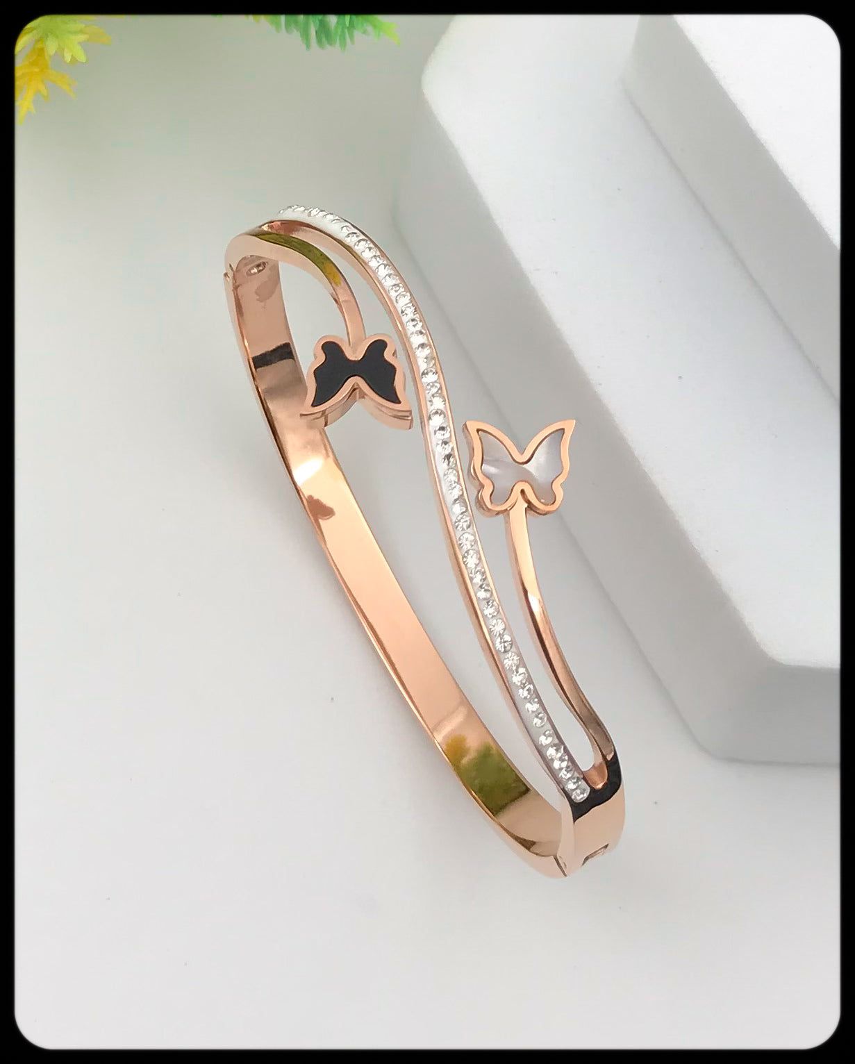 Treasure Bracelet For Womans