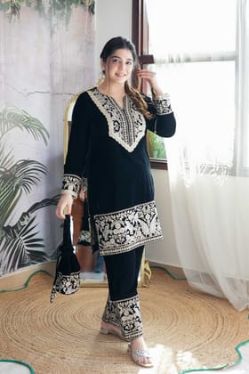 Inaya Black Velvet Cord Set-S-M