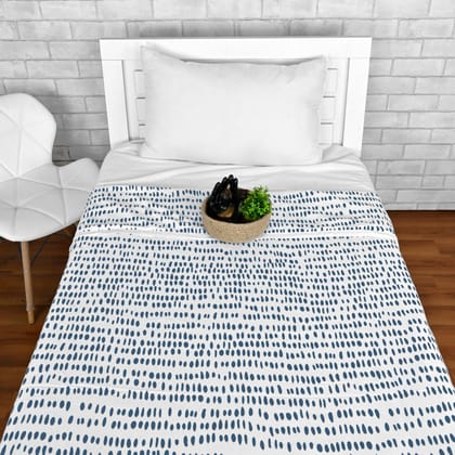 Abstract Blue And White Microfiber Comfortable Single Bed AC Dohar-Single / Blue and White / Abstract