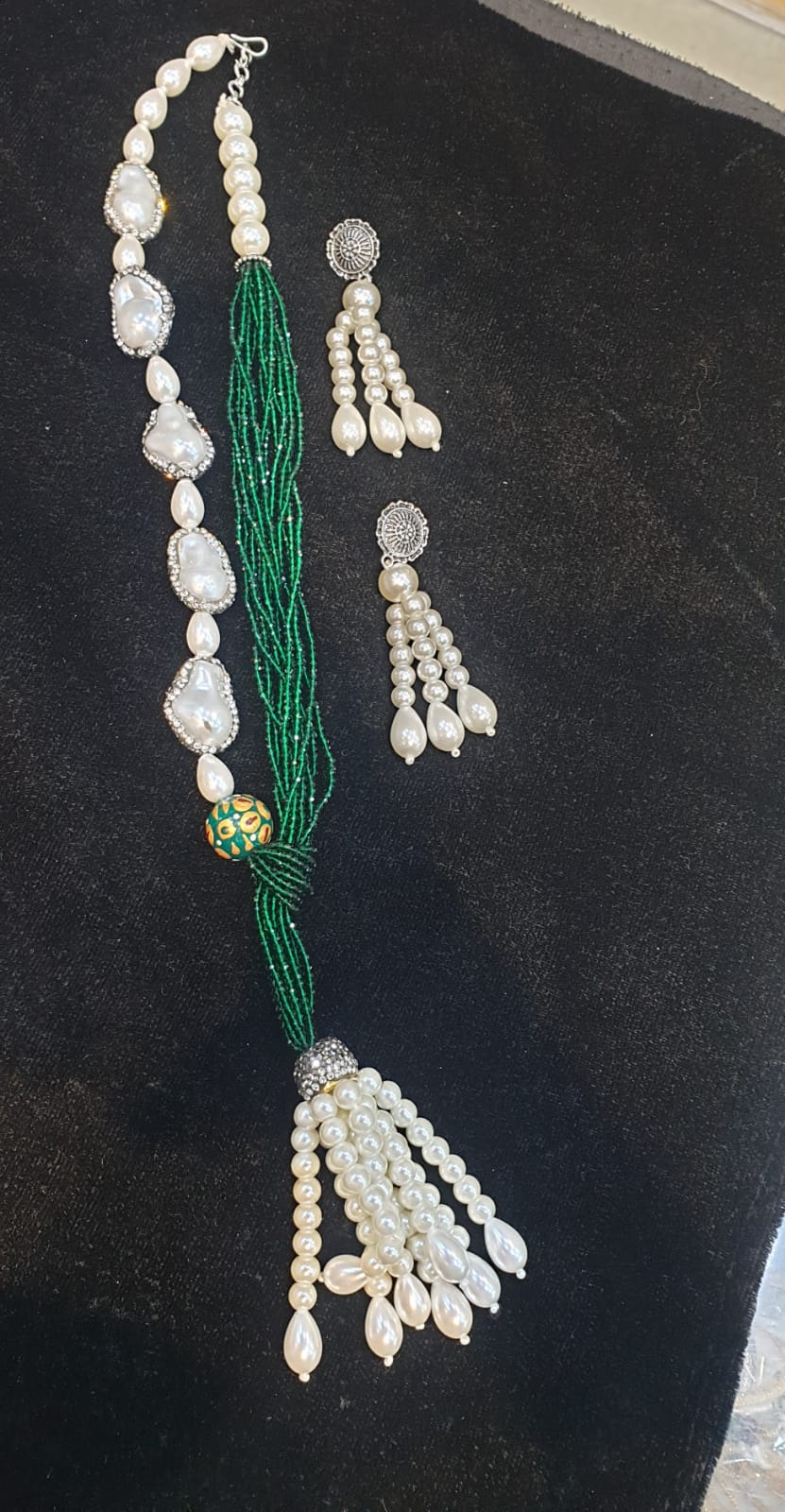 MOP with onyx layered necklace with earrings