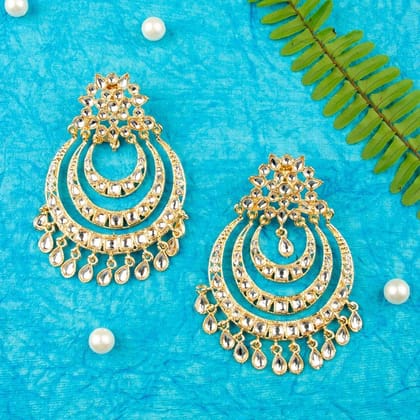 Gold-Toned Kundan Crescent-Shaped Classic Chandbali