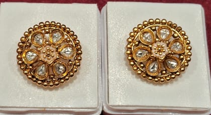 TOPS - STUDS