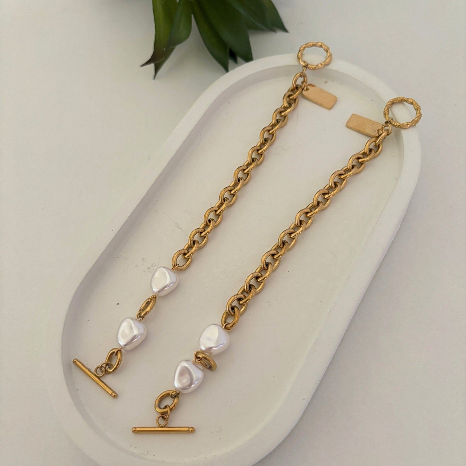 Golden T-Bar & Ring Bracelet-Gold