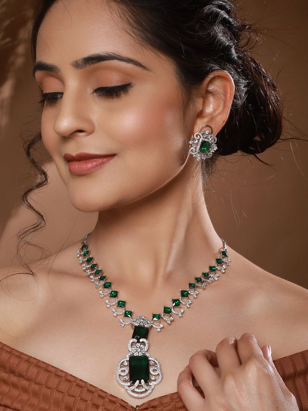Silver Plated Emarald Green CZ Studded Designer Luxe Pendant Jewellery Set