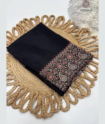 Rangtulika Ethnics Cotton Printed Banarasi saree With Unstitched Blouse Piece ( Black )