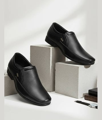 Liberty Black Men's Mocassin Formal Shoes