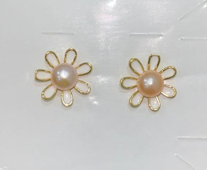 WHITE FLORAL NATURAL PEARL EARRING