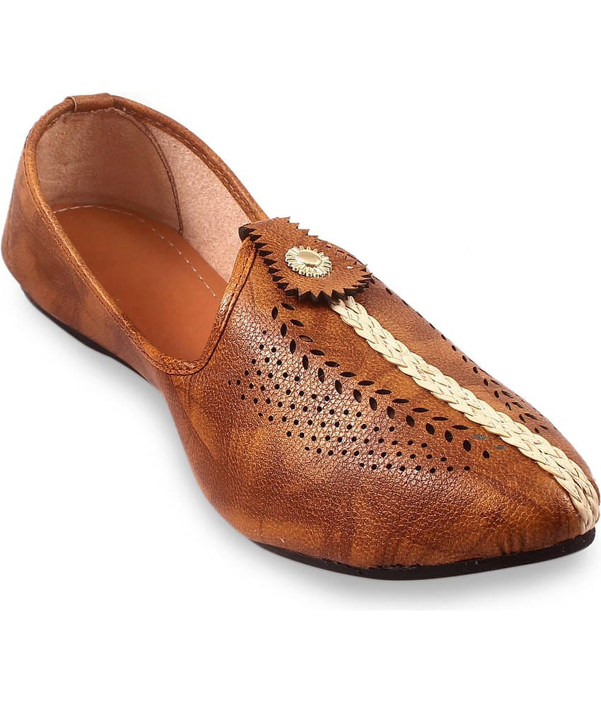 Apratim Brown Men's Jutti