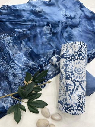 Pure Cotton Unstitched Suit With Chiffon Dupatta-As shown in picture / 2.5 mtr each / Pure cotton with chiffon dupatta