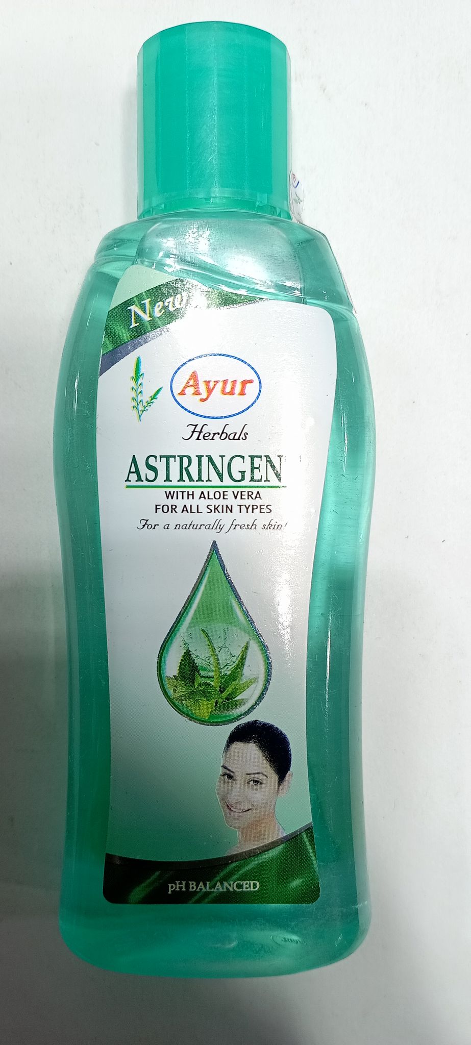 Ayur herbals astringent with aloe vera for all skin types 100 ml