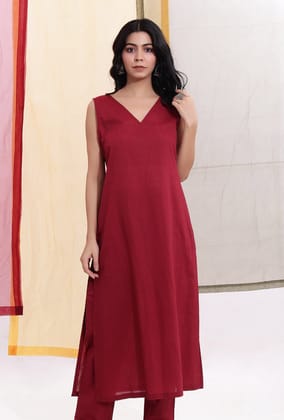 Carmine Red Cotton Sleeveless V-neck Straight Kurta-XXXL