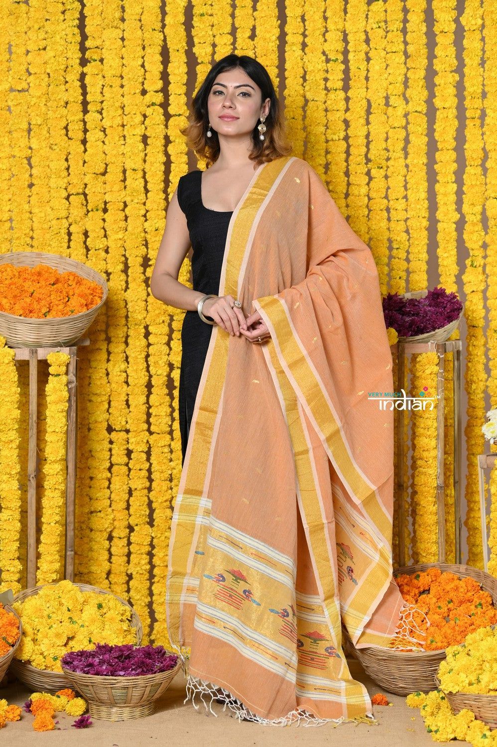 Rajsi~Handloom Pure Cotton Paithani Dupatta With Traditional Paithani Handweave and Tassels ~ Orange