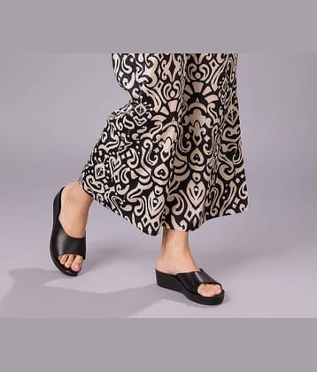 Aerowalk Black Women's Flip Flop