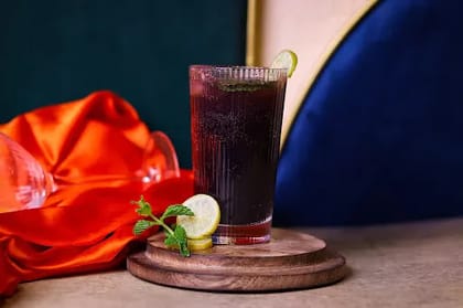 Black Currant Mojito