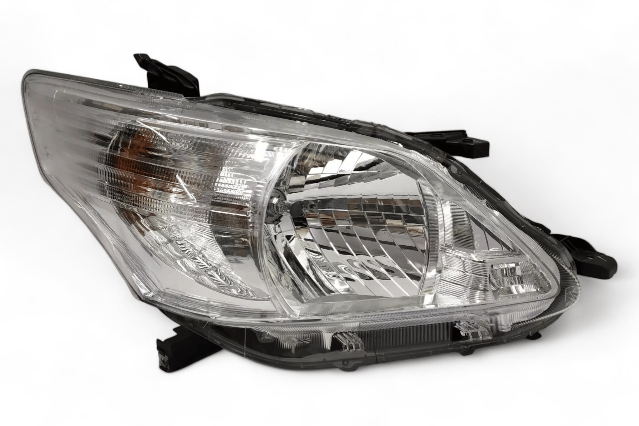 Lumax Head Lamp - RH AV363000