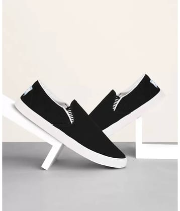 Hotspot White Men's Slip on