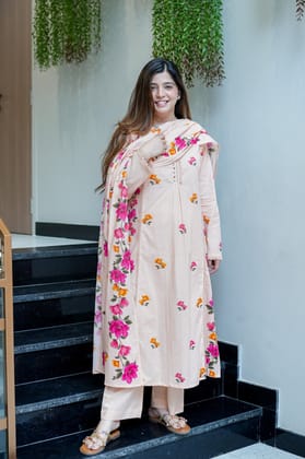 Sahni Floral Anarkali Set with Schiffli Detailing-Peach / M