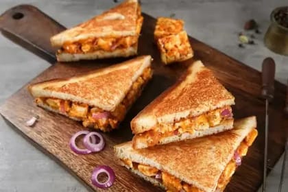 Paneer Toast [2 Pieces]