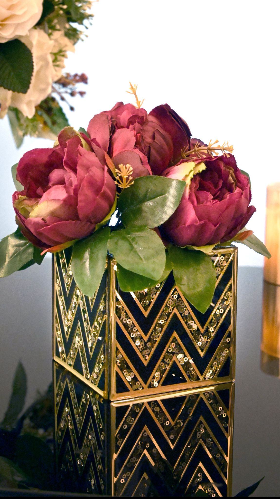 Black & Gold Sequins Chevron: Small Vase