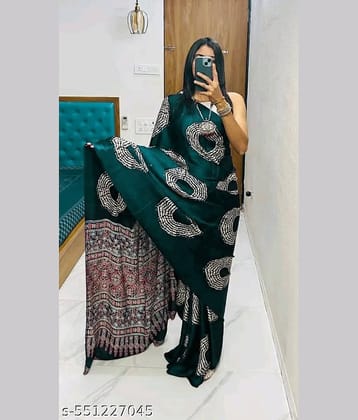 Bhuwal Fashion Crepe Printed Regular Saree With Unstitched Blouse Piece ( Wine )