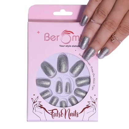 GLITTER NAILS-767 (NAIL KIT INCLUDED)