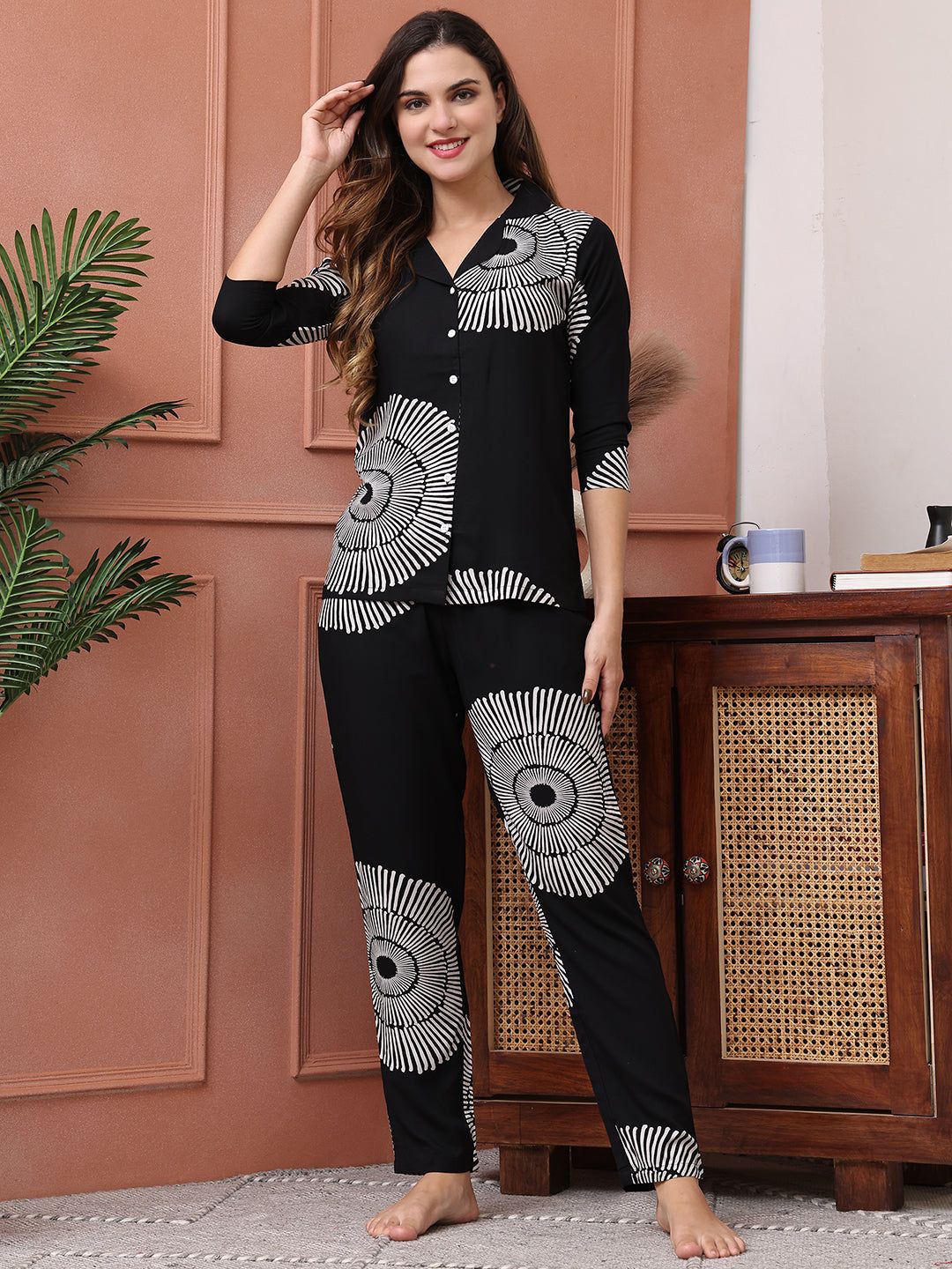 Black Color Abstract Printed Viscose Rayon Night Suit-S