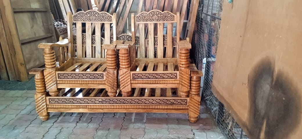 Wooden Sofa Set 3,1,1