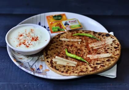 Aloo Peri Peri Paratha