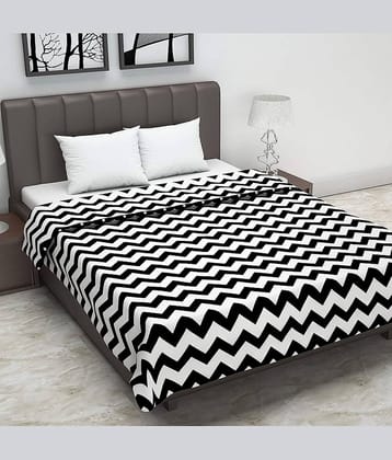 DIVINE CASA Double Polyester Black Geometrical Dohar